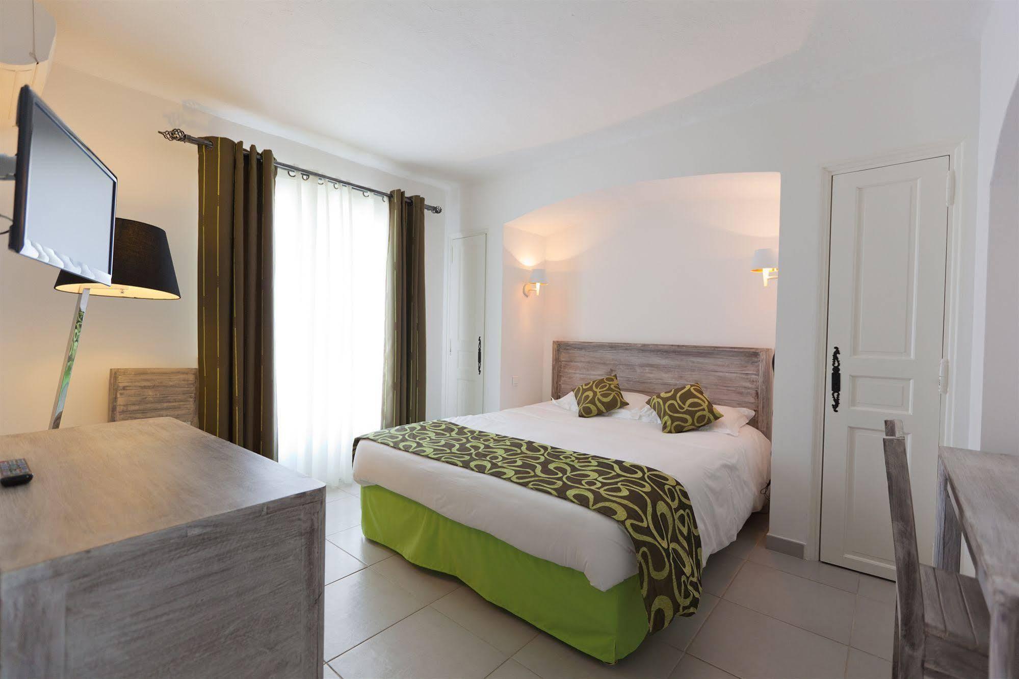 Hotel Domaine Du Calidianus Sainte-Maxime Exteriér fotografie